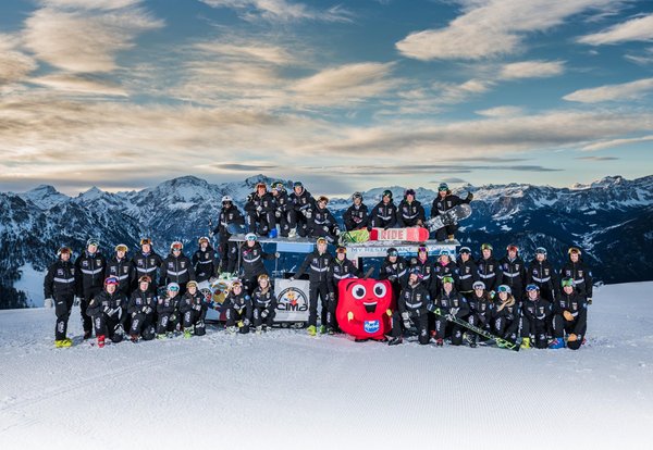 Foto di presentazione Scuola sci e snowboard Cimaschool