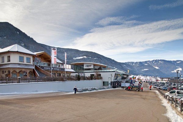 Foto esterno in inverno Rent a Ski Giggeralm