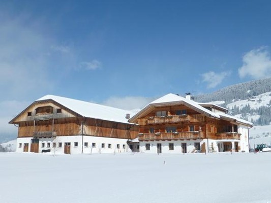 Photo exteriors Farmhouse apartments Burgerhof