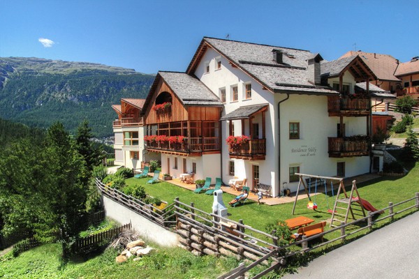 Foto Außenansicht Dolomites Apartments Ciasa Vally