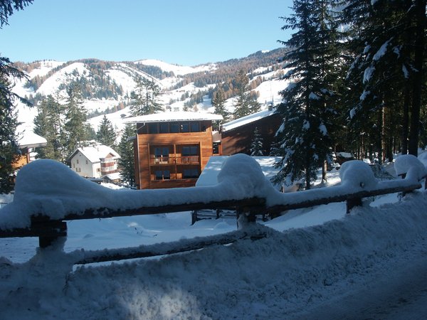 Foto esterno in inverno Aria d'Bosch