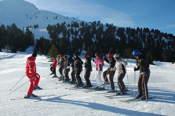 Foto di presentazione Scuola sci e snowboard Passo Oclini