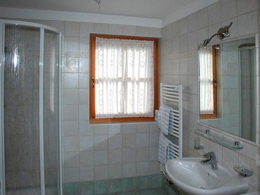 Foto del bagno Appartamenti Ciasa Tlara