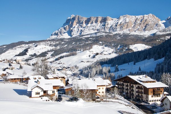 Foto esterno in inverno Chalet Ciasa Fistì