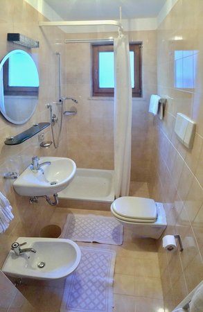 Foto del bagno Casa vacanze Chalet Ciasa Fistì