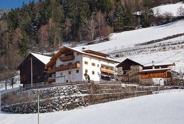 Foto Außenansicht Ferienwohnungen auf dem Bauernhof Unterspisser