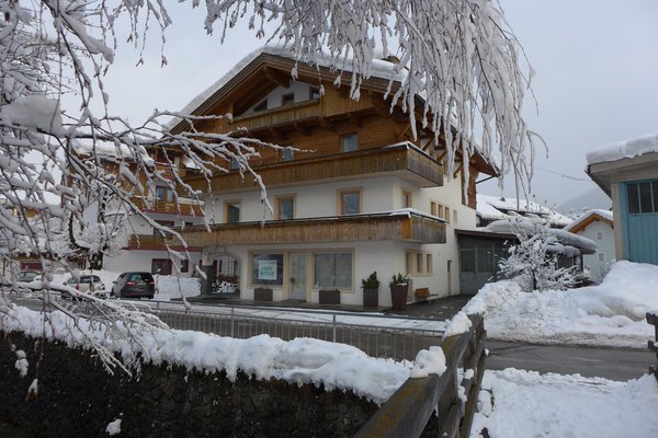 Foto invernale di presentazione Appartamenti Drau Natur