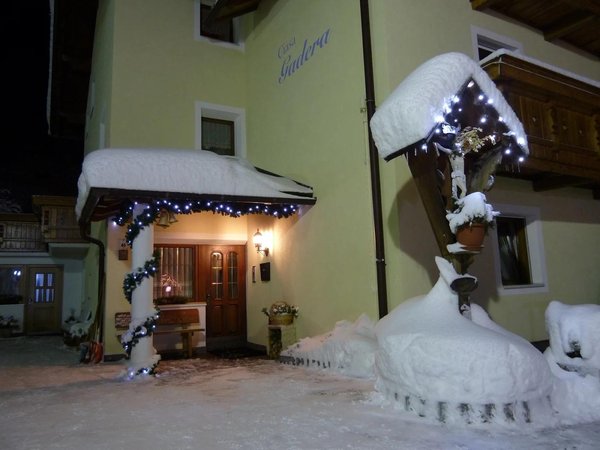 Photo exteriors in winter Ciasa Gadera