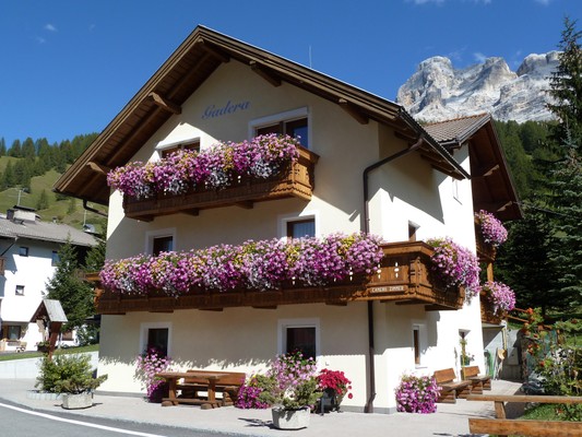 Foto Außenansicht Bed & Breakfast Ciasa Gadera