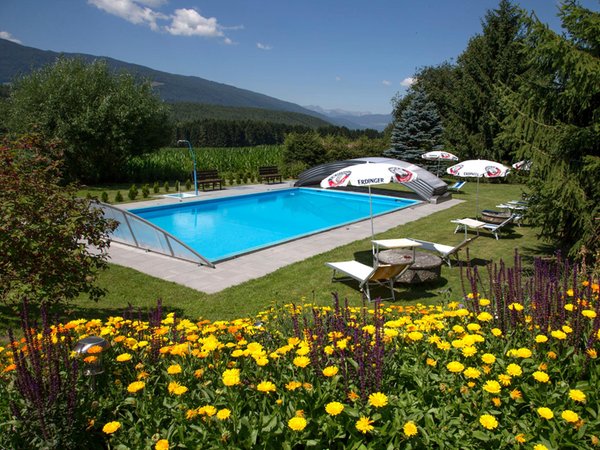 Foto della piscina all'aperto