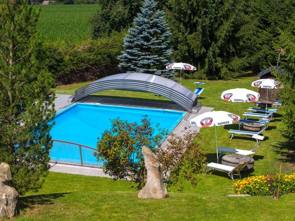 Foto della piscina all'aperto