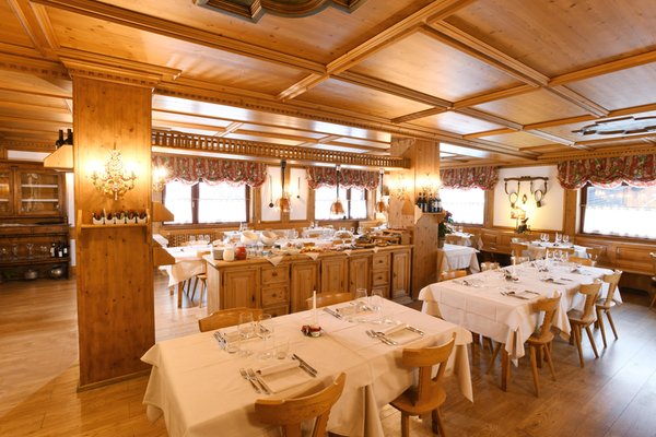 The restaurant Val di Zoldo - Pecol Valgranda
