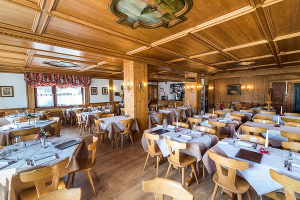 Il ristorante Val di Zoldo - Pecol Valgranda