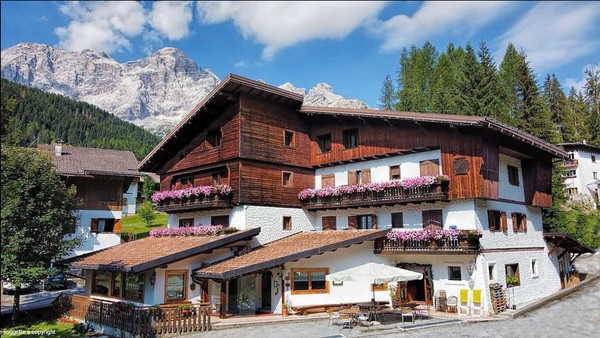 Foto Außenansicht Hotel Bosco Verde