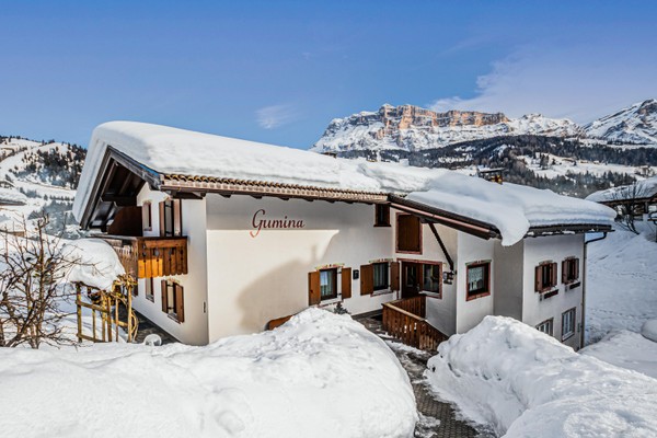 Foto esterno B&B + Appartamenti Villa Gumina