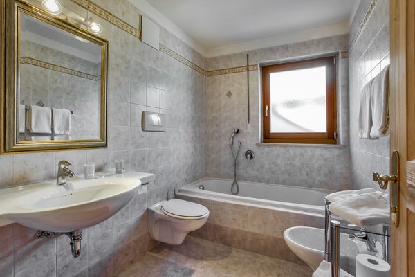 Photo of the bathroom Apartments Ciasa Pré Murin