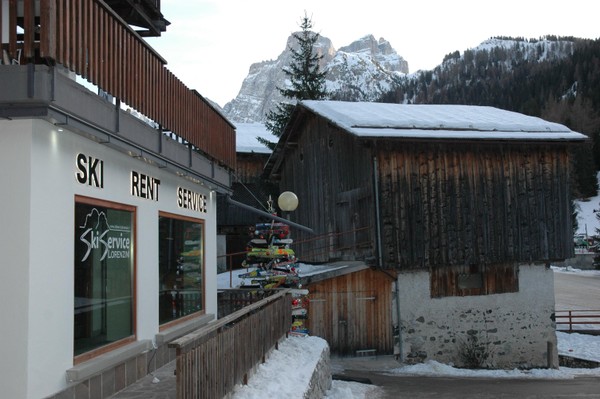 Foto esterno Noleggio e ski service Lorenzini