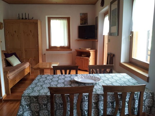 Der Wohnraum Ferienwohnungen Casa Fusine