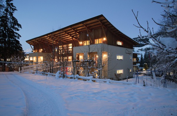 Foto Außenansicht Ferienwohnungen La Sajun e Les Viles