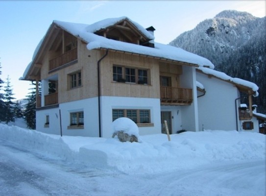 Foto Außenansicht Ferienwohnungen Romantik House La Perla