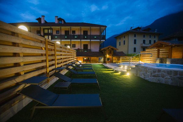 Foto della piscina all'aperto