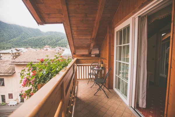 Foto del balcone Albergo Dimaro