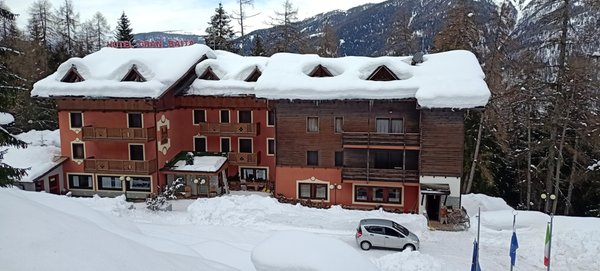 Foto esterno in inverno Gran Baita