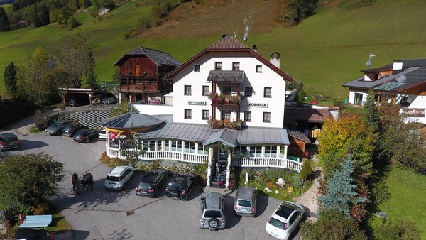 Photo exteriors in summer Fornata