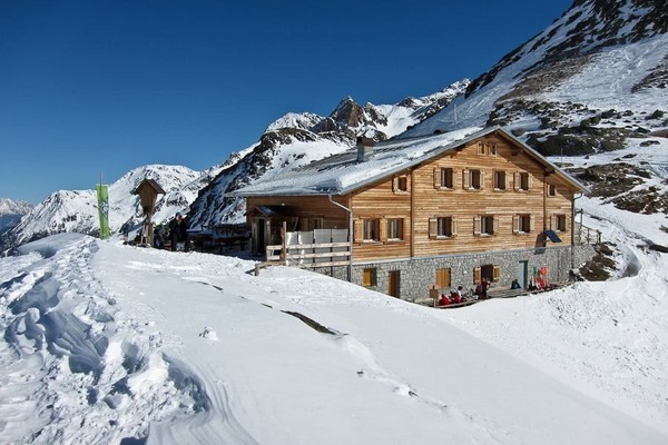 Photo exteriors Mountain hut Marteller Hütte