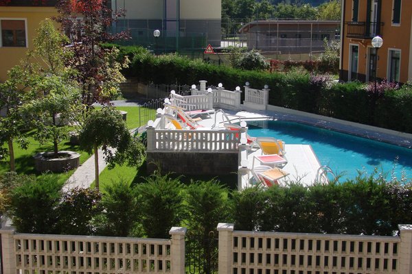 Foto della piscina all'aperto