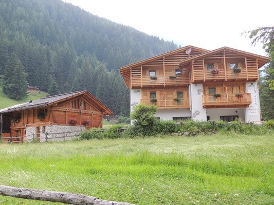 Foto esterno Albergo Al Fontanin