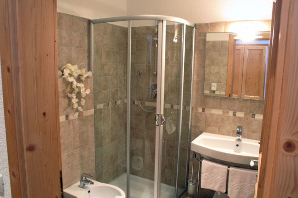 Photo of the bathroom Mountain Hut-Hotel Solander
