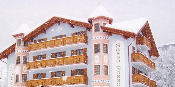 Foto Außenansicht Hotel Sasso Rosso