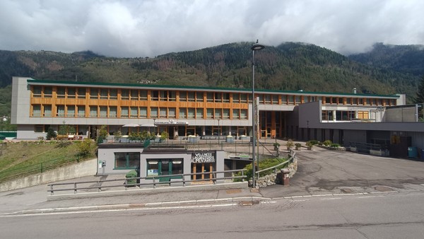 Photo exteriors Apartments Marilleva 900