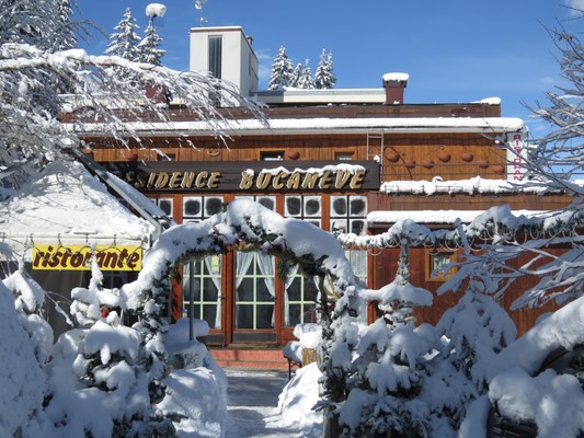 Foto esterno Residence Bucaneve