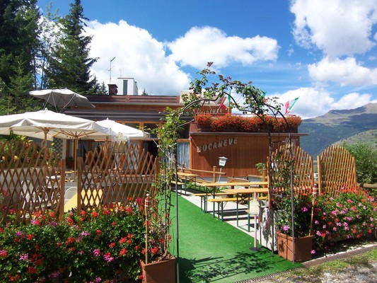 Foto esterno Residence Bucaneve