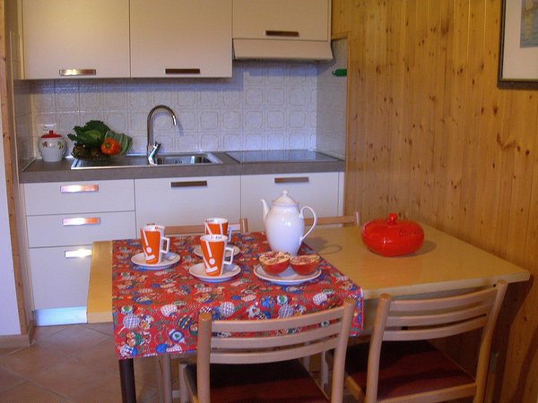 Foto der Küche Vacanze Casa - Marilleva 900