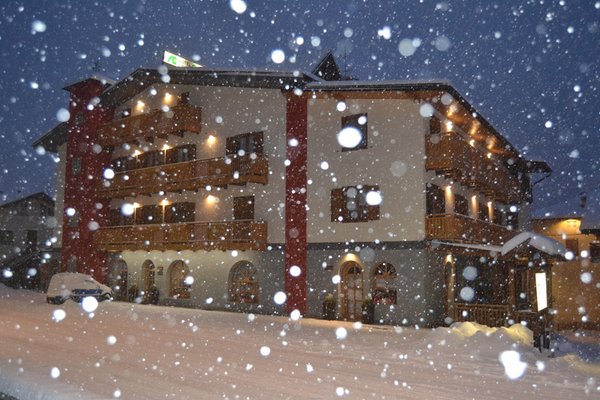Foto esterno in inverno Cova