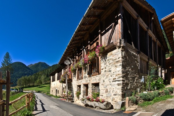 Foto Außenansicht Romance Hotel Chalet Alpenrose - Bionatur Wellness
