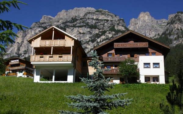 Photo exteriors Apartments Rosra