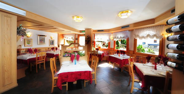 Il ristorante Cogolo di Peio Active Gran Zebrù