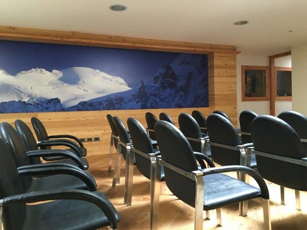 Hotel Delle Alpi com.xlbit.lib.trad.TradUnlocalized@1bf0e492