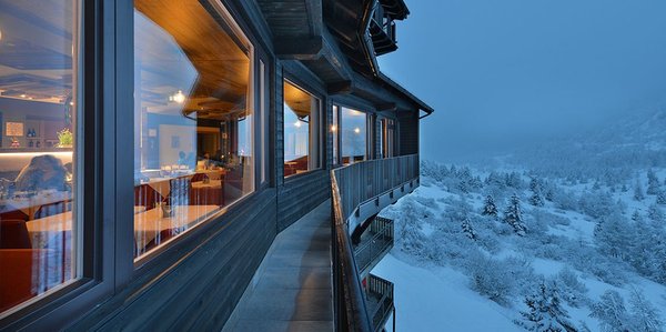 Foto esterno in inverno Adamello