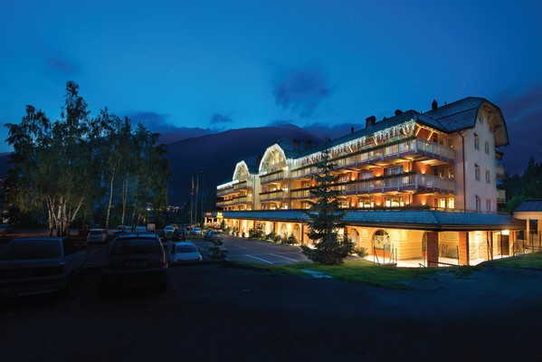 Foto esterno Aparthotel Residence Club Ponte di Legno