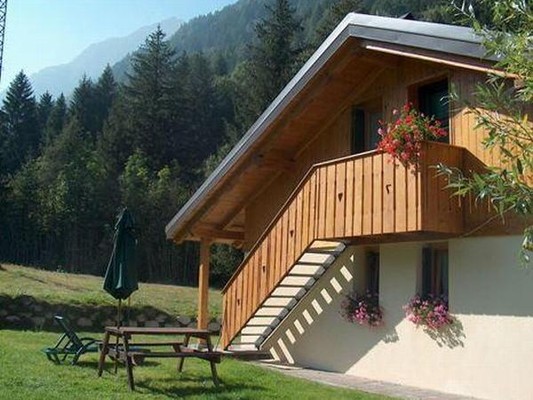 Foto esterno Chalet Presanella