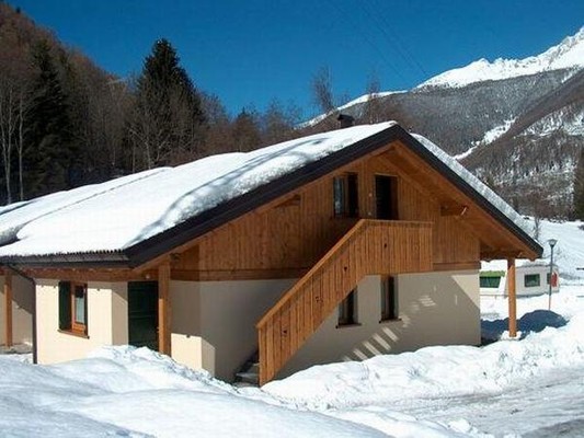 Foto esterno Chalet Presanella