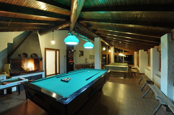 La sala giochi Appartamenti Chalet Presanella