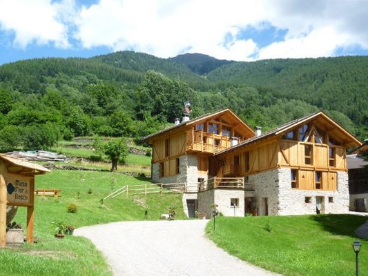 Foto esterno Pensione + Appartamenti in agriturismo Maso Fior di Bosco