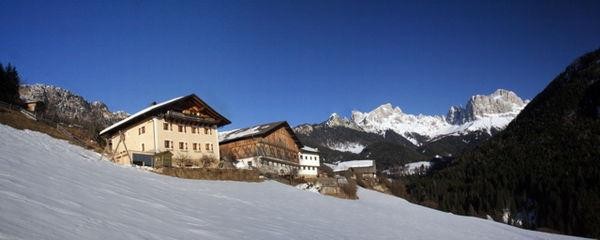 Foto Außenansicht Ferienwohnungen auf dem Bauernhof Tschogerhof