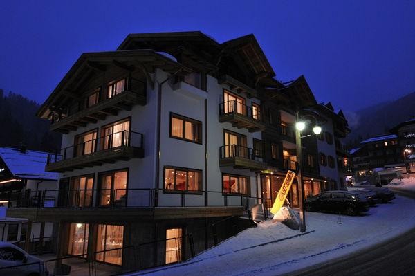 Foto esterno Hotel Chalet Laura Lodge Hotel